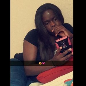 Meet your Posher, Renee